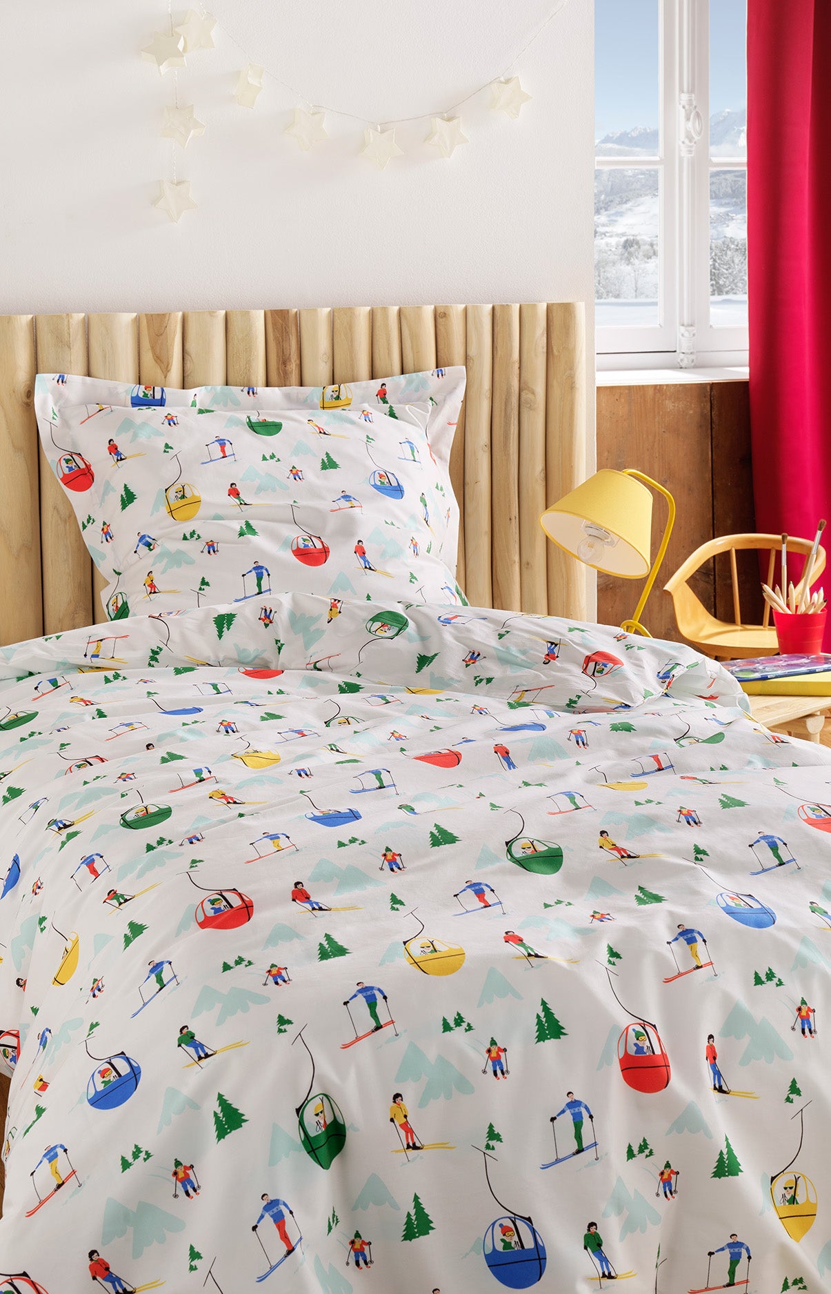 Parure de Lit Accessoires Enfant Mont Pyjama Blanc et Ivoire 1