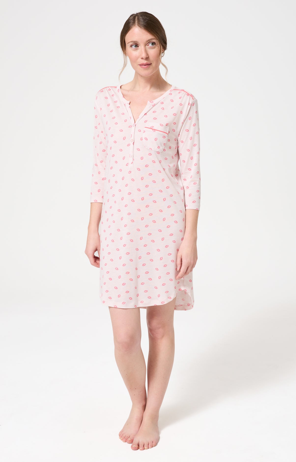 Chemise de nuit Femme Kiss Manches longues Imprimé bisous rouge à lèvre 1