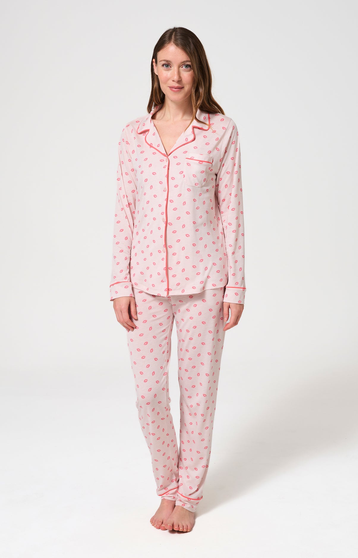 Pyjama Femme Kiss Manches longues Imprimé bisous rouge à lèvre 1