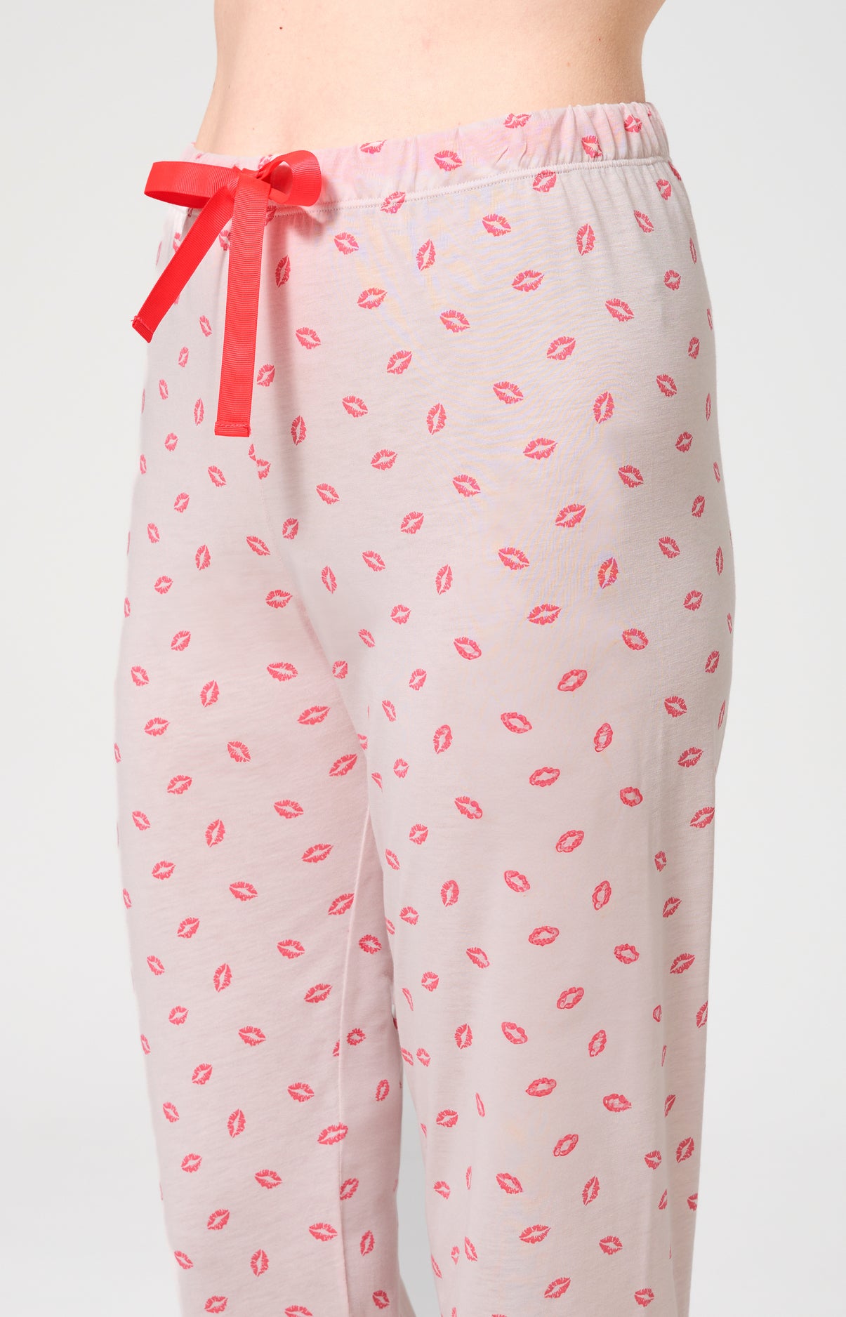 Pyjama Femme Kiss Manches longues Imprimé bisous rouge à lèvre 7