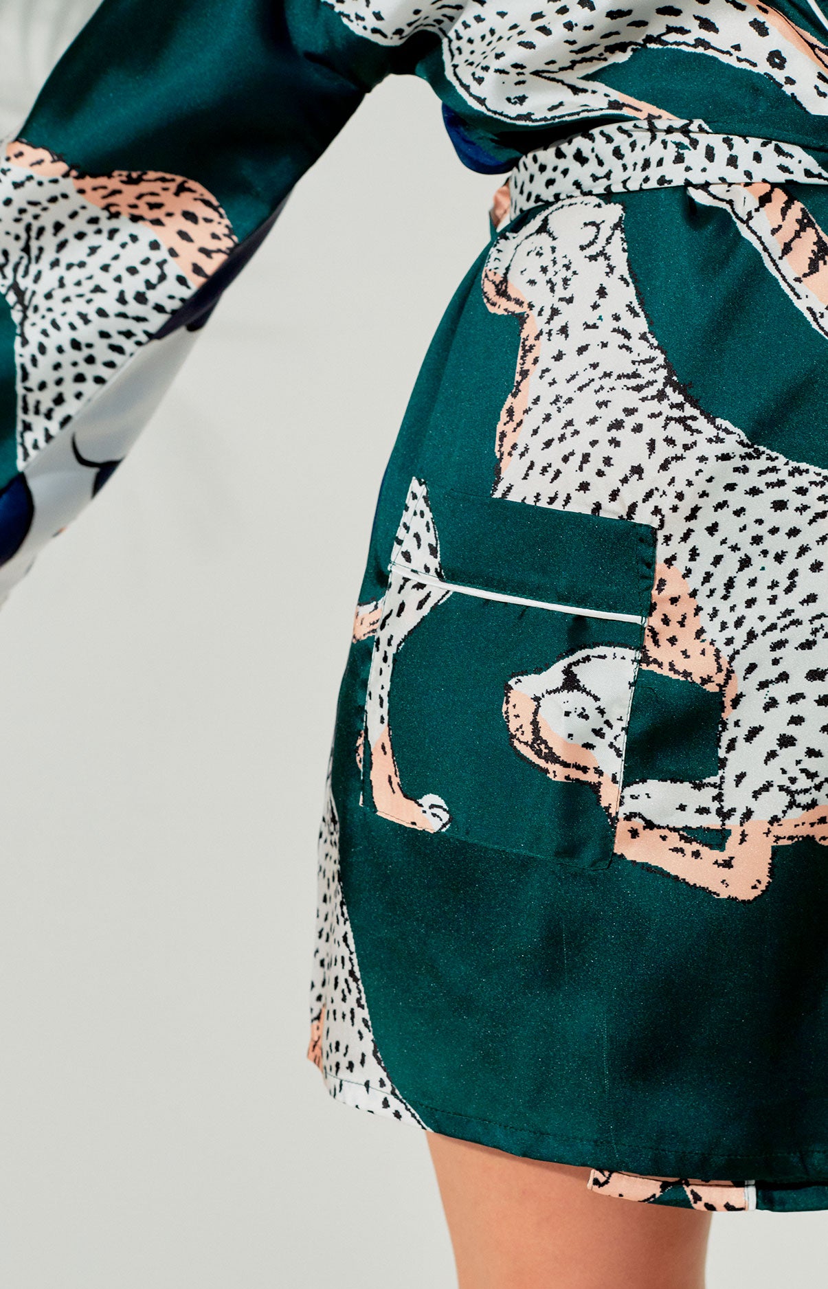 Kimono Femme Guépard Vert 2