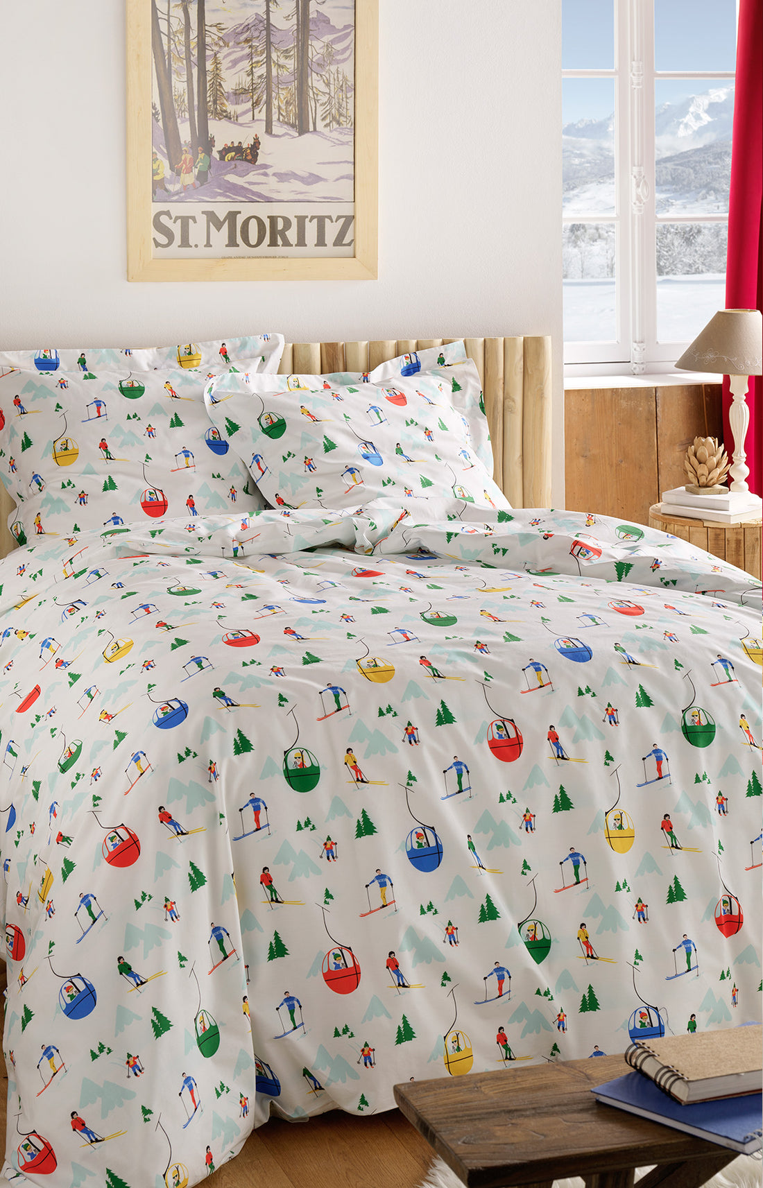 Parure de Lit Accessoires Enfant Mont Pyjama Blanc et Ivoire 4