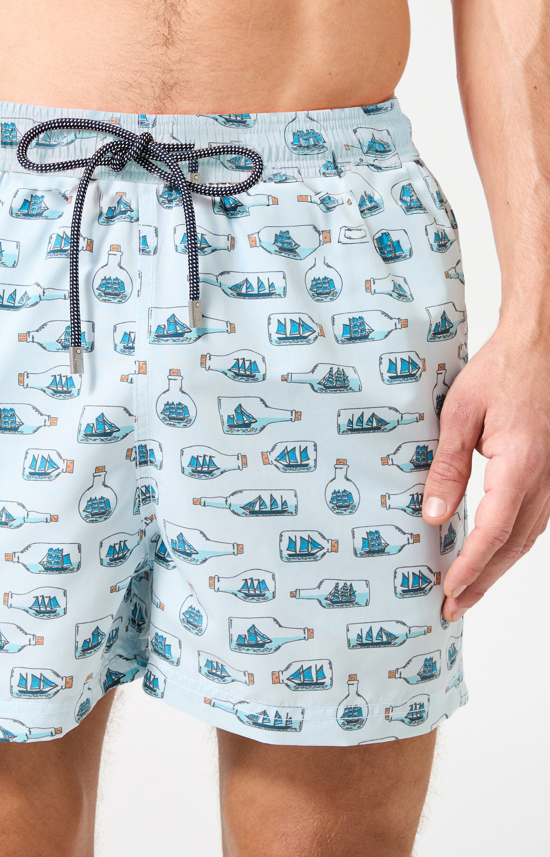 Short de bain homme Pyj à mât Imprimé bateaux bleus en bouteilles 2