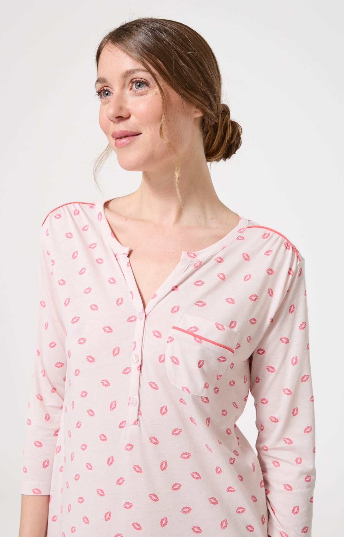 Chemise de nuit Femme Kiss Manches longues Imprimé bisous rouge à lèvre 2