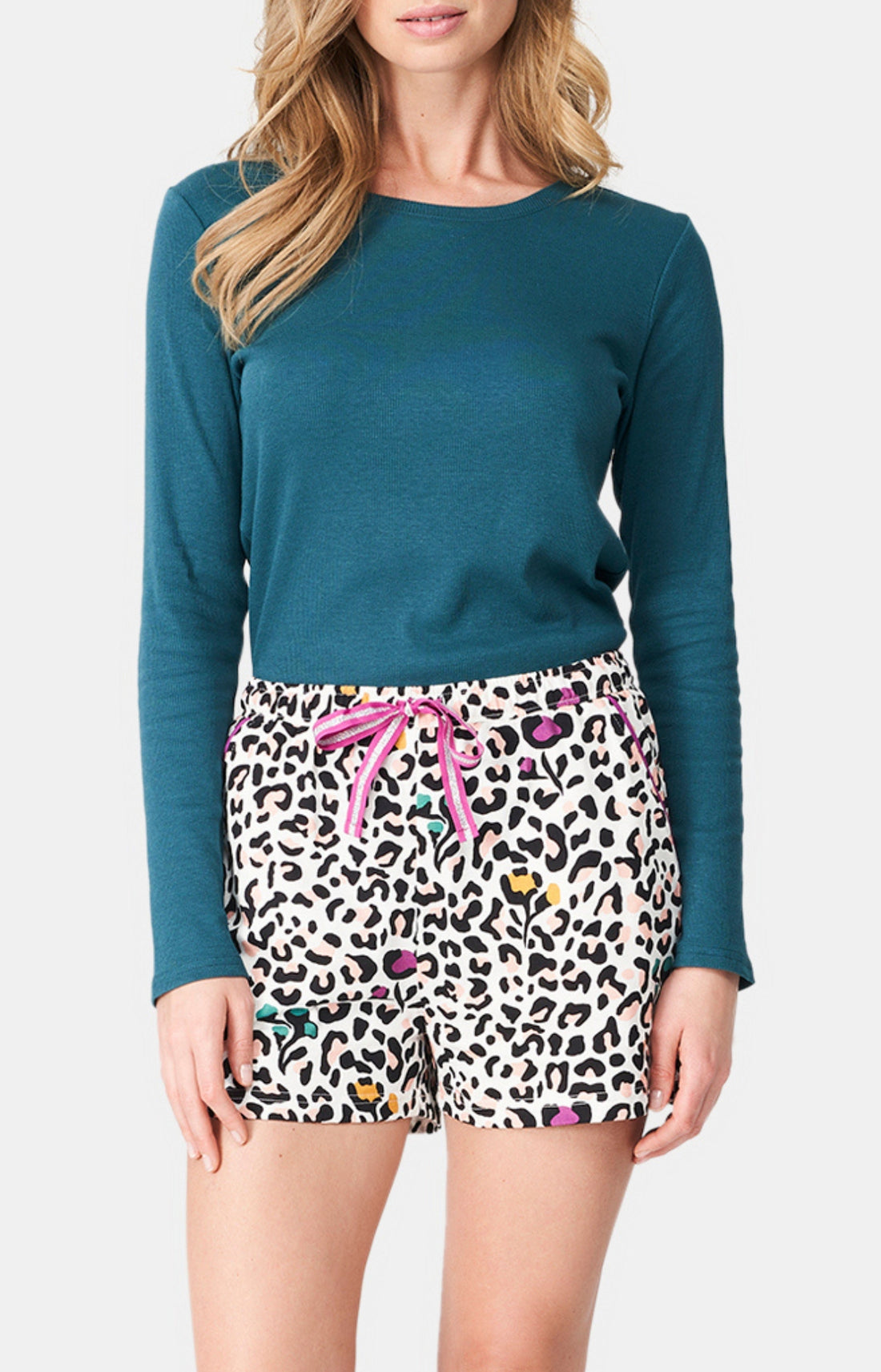 Short Femme Léopard Multicolore 1