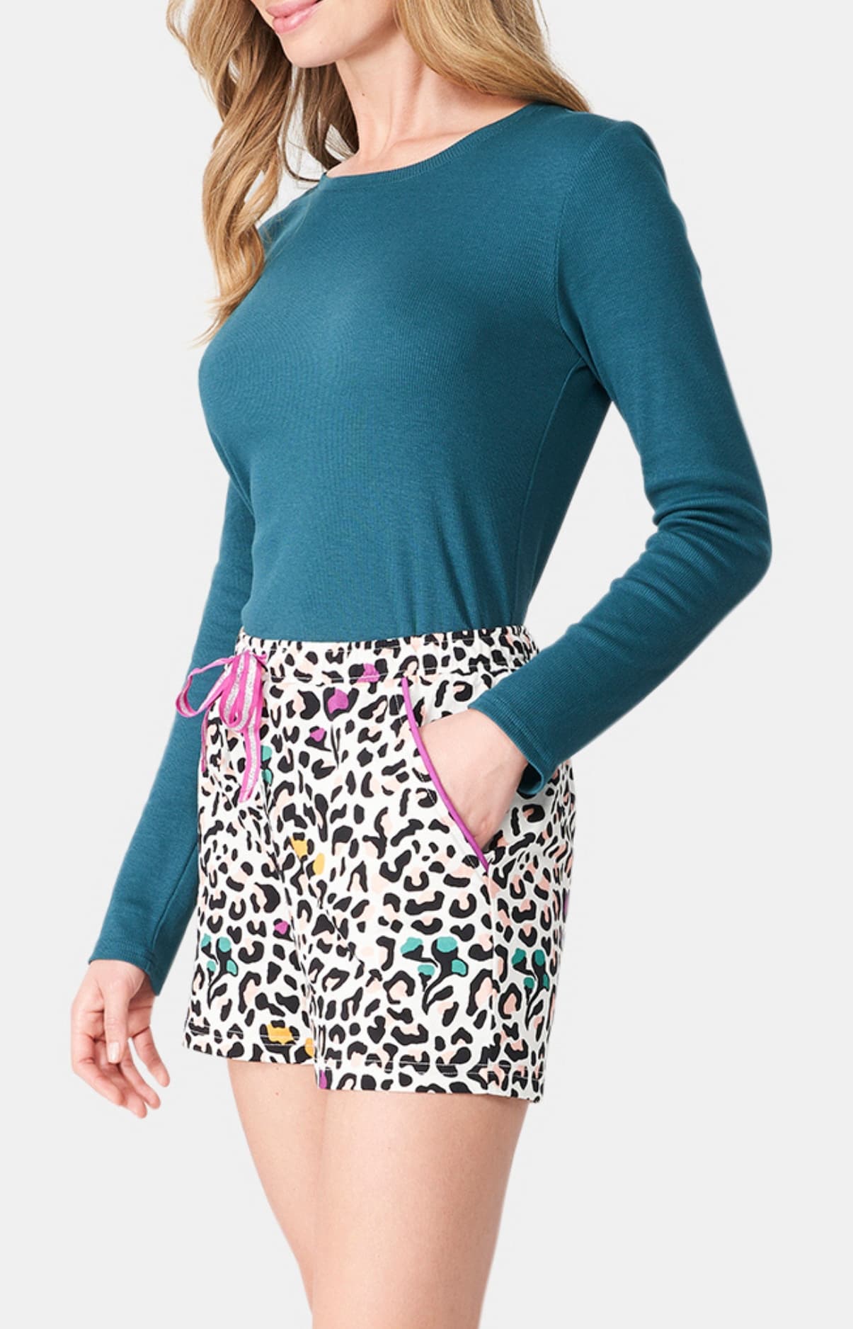 Short Femme Léopard Multicolore 4