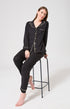 Pyjama long uni noir boutonné femme 1