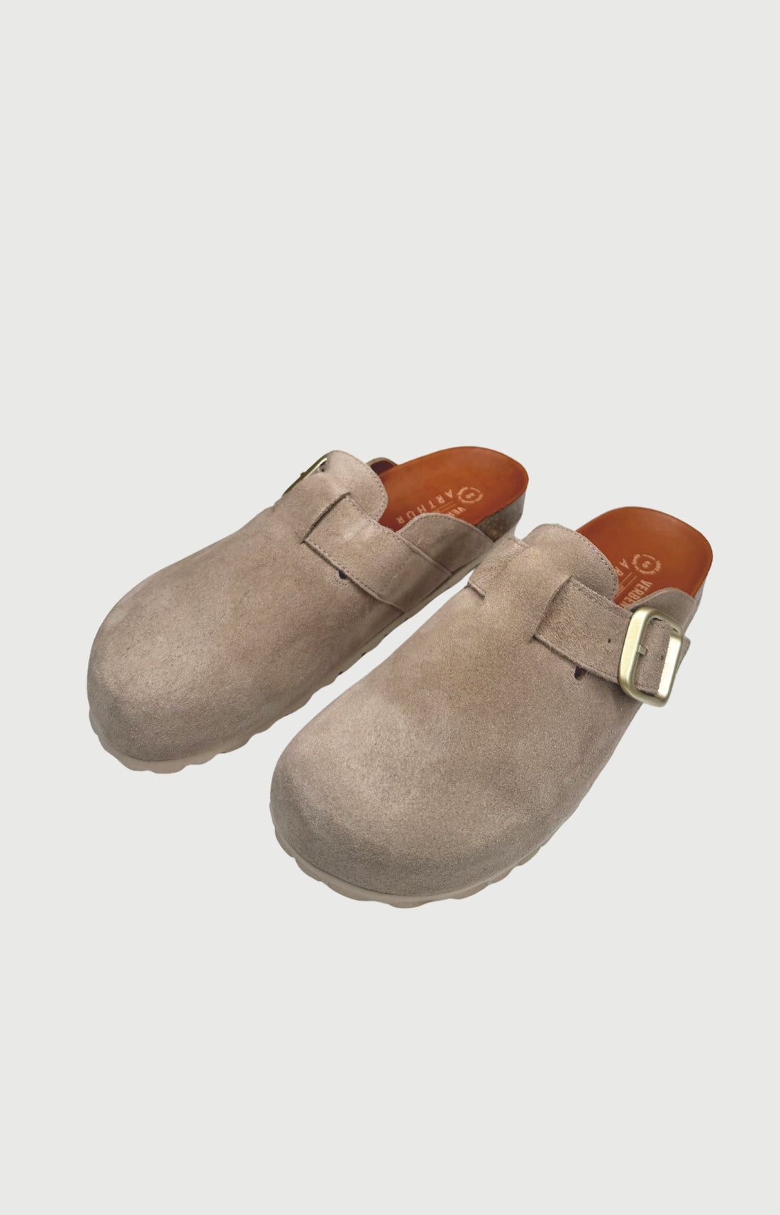 Chaussons sabot en daim couleur beige sable femme 1