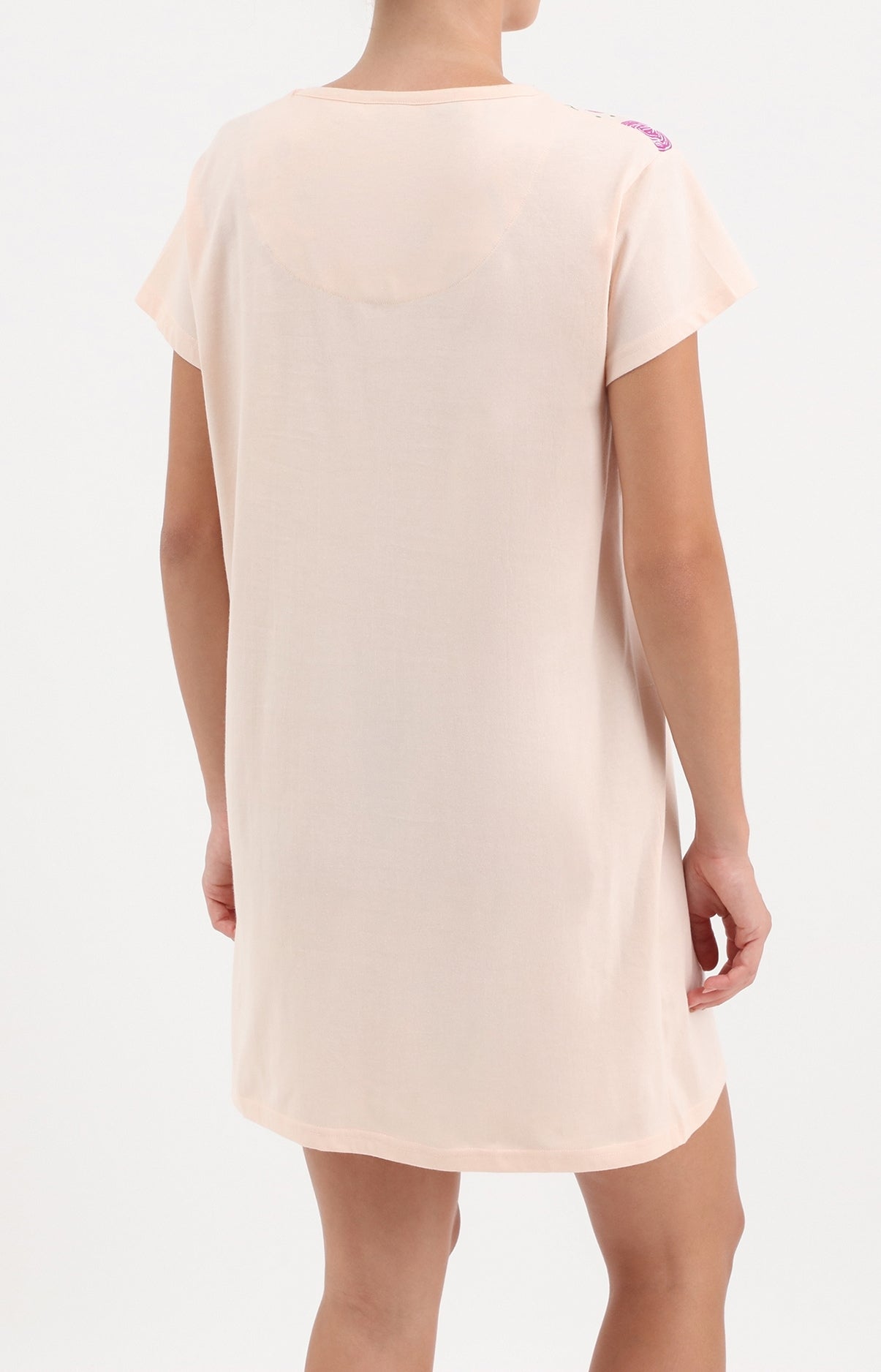 Chemise de nuit femme courte rose clair 3
