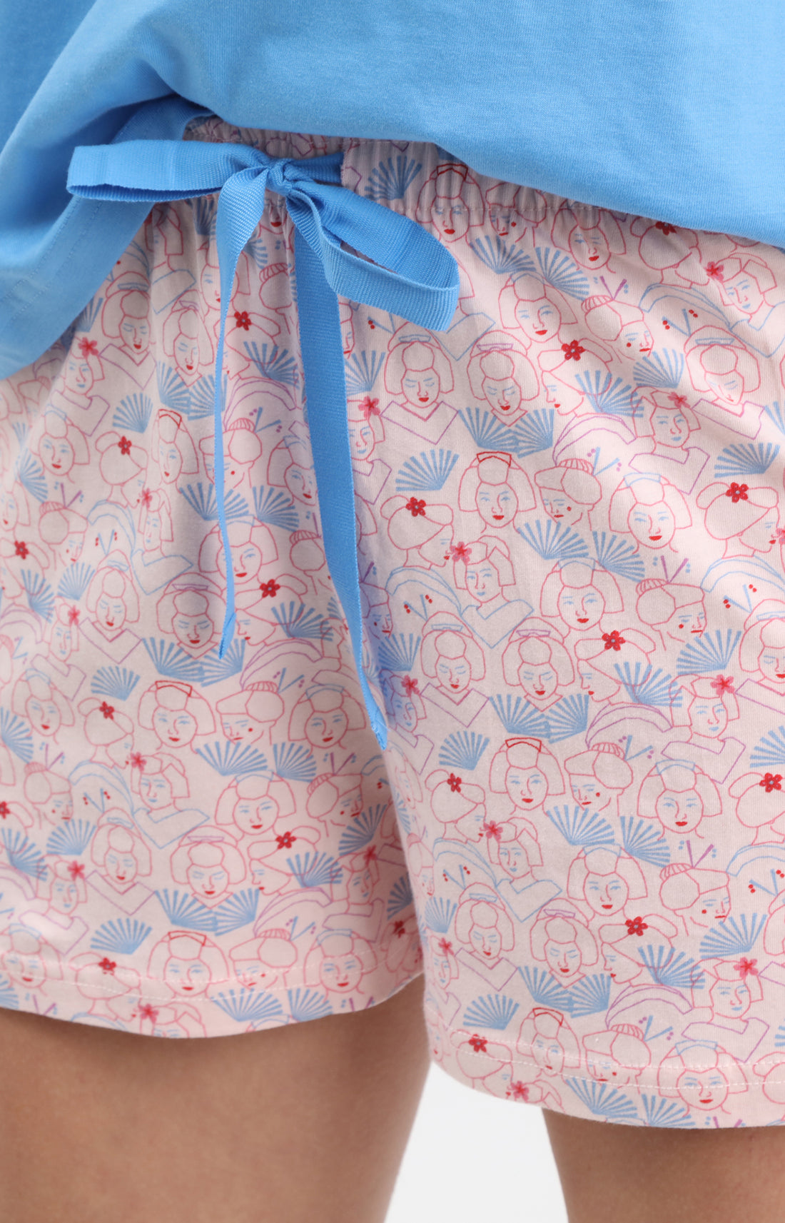 Pyjama Femme Sommeil levant Imprimé illustrations japonnaise bleues et roses 3